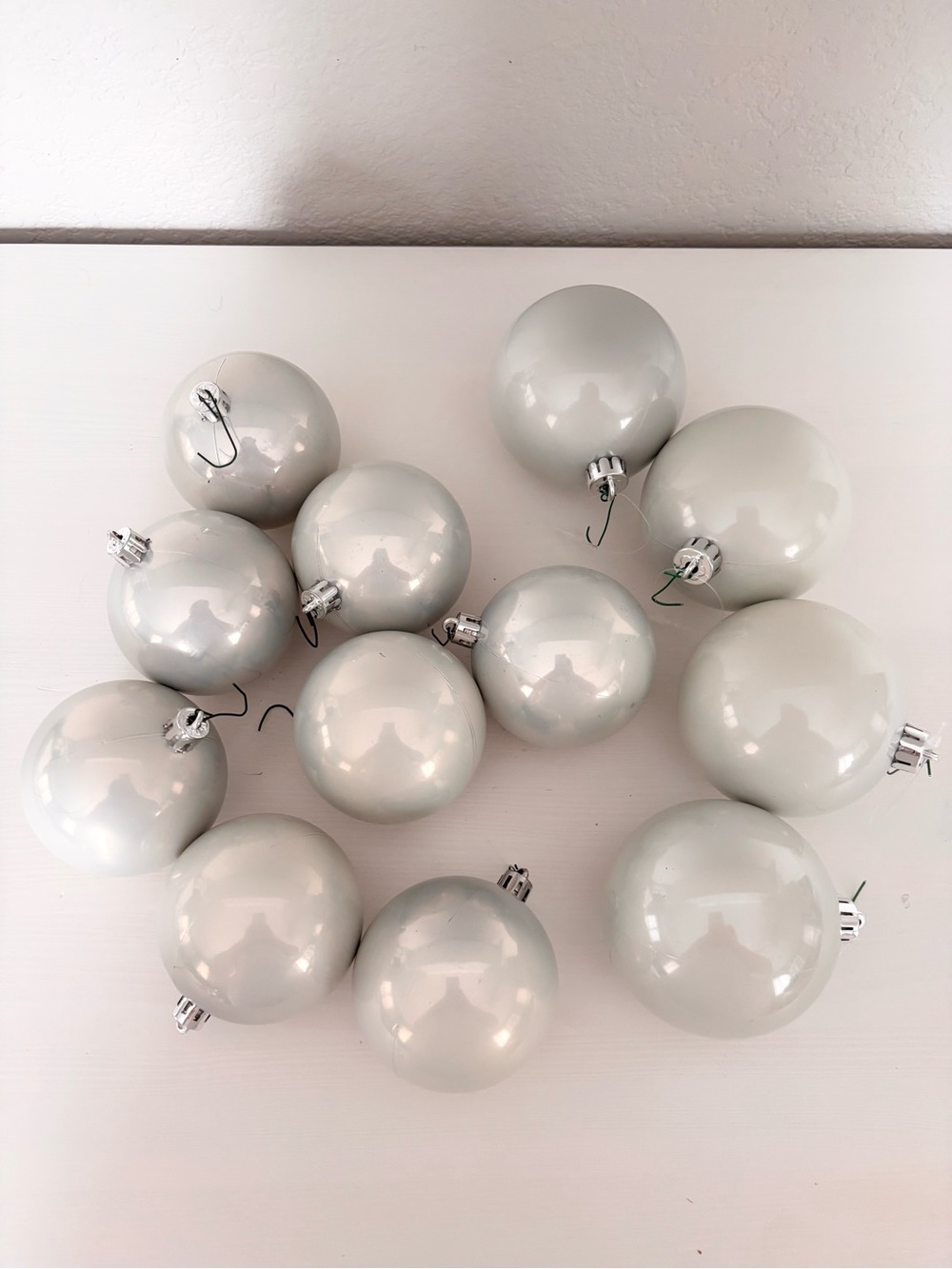 WONDERSHOP (12) Matte Gray Pearl Ornament Balls